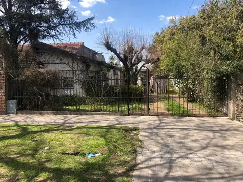 EN VENTA EN EL PALOMAR LOTE DE 350M2 CON DOS PROPIEDADES A REMODELAR - FICHA 9628