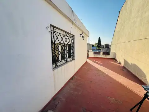 Depto Tipo Casa en Venta de 2 ambientes