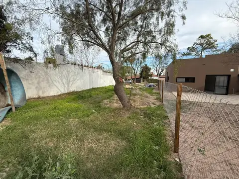 VENTA LOTE EN BARRIO LOS SOLARES FUNES  - TODOS LOS SERVICIOS (GAS - AGUA POTABLE) APTO PARA ESCRITU