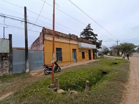 Terreno con casa y local a reciclar Av.Alvear 5125 Fontana