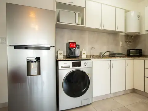 Av Rivadavia  al 17400 Morón