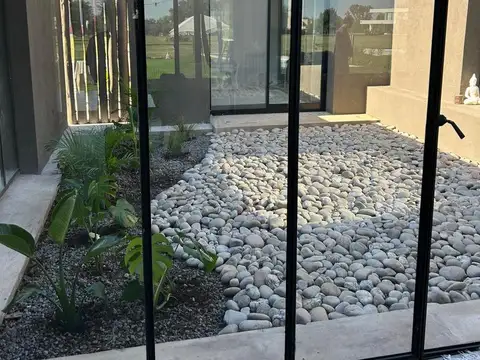 Casa en Alquiler de 3 dormitorios