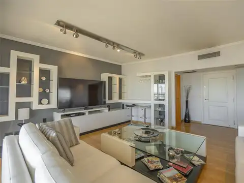 Departamento en Alquiler con 2 cocheras