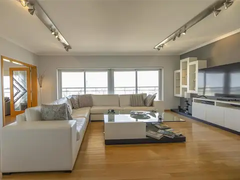 Departamento en Alquiler de 5 ambientes