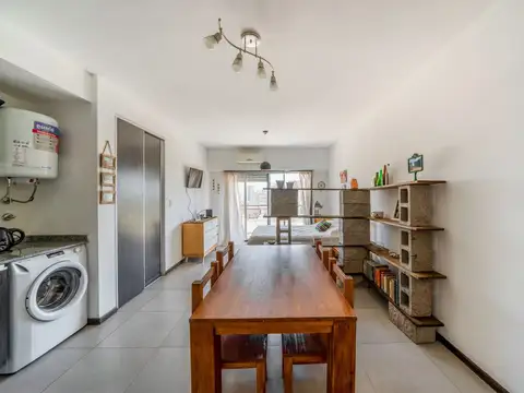 Monoambiente amoblado con balcón y vista en alquiler temporario en Balvanera