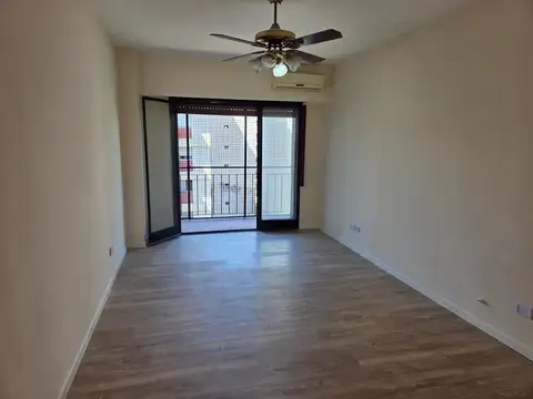 Semipiso de Categoria 3 Amb balcon corrido Almagro