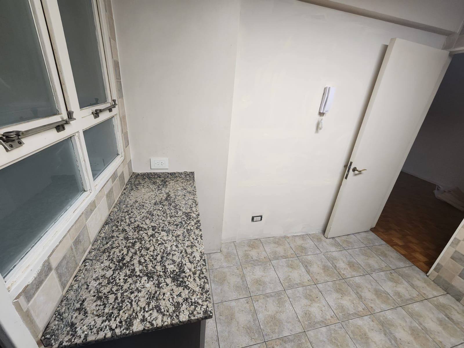 Departamento en Alquiler con 1 cocheras