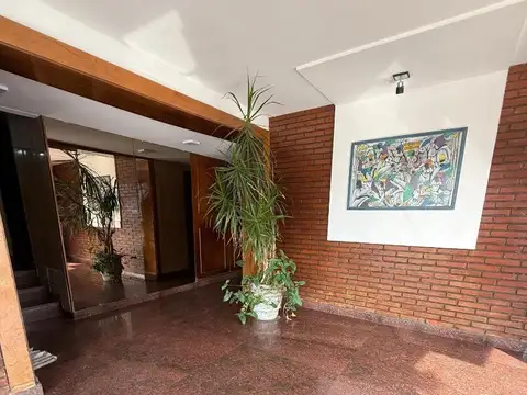 Av Gaona 2100, Piso 12