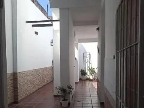 Depto Tipo Casa 4 ambientes con 2 baños