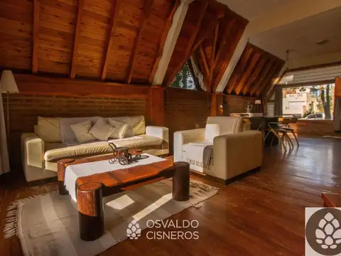 Casa en Alquiler Temporal con 1 cochera