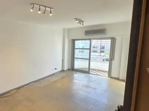 Departamento en Venta en Flores, USD 115.000