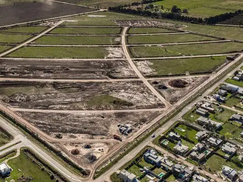 Terreno en Venta en Funes, USD 73.800