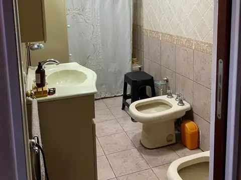 Depto Tipo Casa 3 ambientes con 2 baños