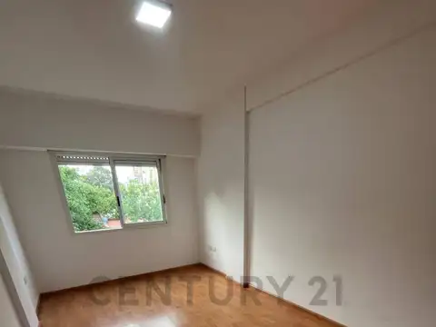VENTA DEPARTAMENTO 1 DORMITORIO - 61 e/ 13 y 14
