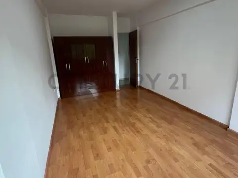 VENTA DEPARTAMENTO 1 DORMITORIO - 61 e/ 13 y 14