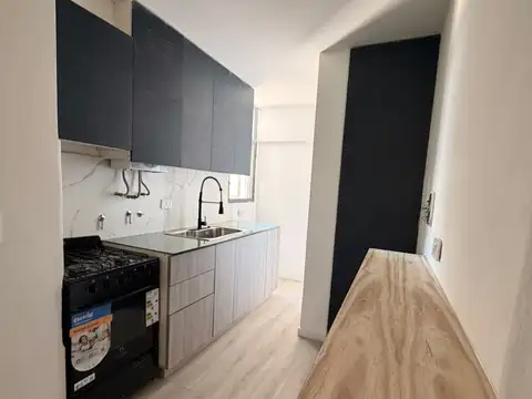 MB Negocios Inmobiliarios vende. Santiago 768. Piso 4 . Frente