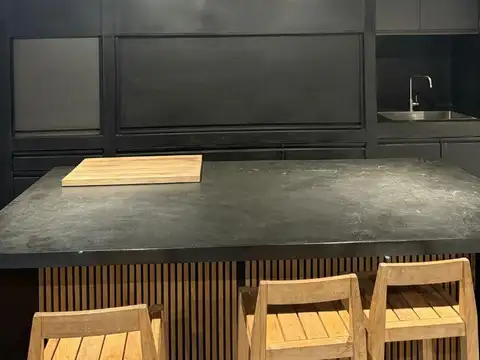 Casa 6 ambientes con 4 baños