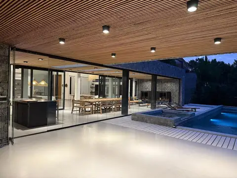 Casa en Venta de 5 dormitorios