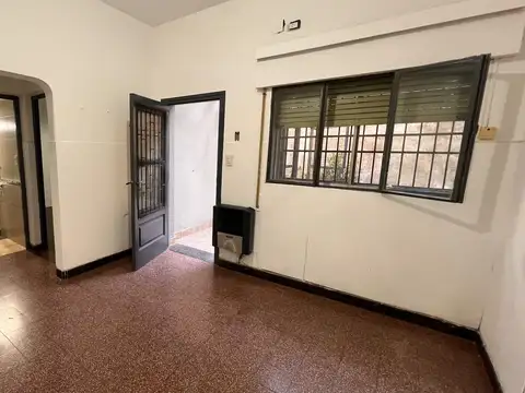 Depto Tipo Casa en Alquiler 60 años