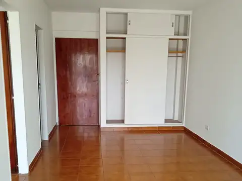D. Paroissien al 2200 - Expensas Incluidas. Muy luminoso!