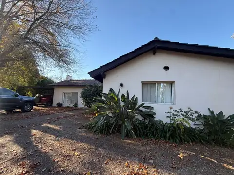 Casa 7 ambientes con 4 baños