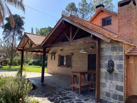 Venta CASA - Barrio El Cazador - 8 ambientes mas taller - 1900 mts de parque - FINANCIACIÓN PRIVADA