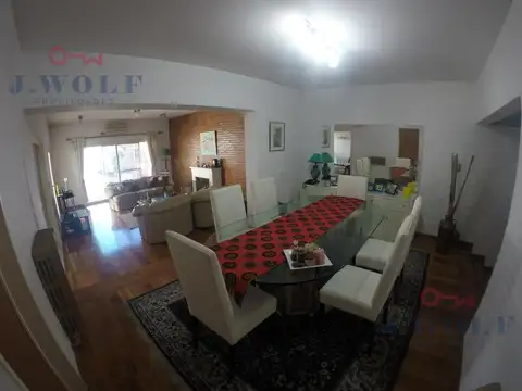 Casa en Venta con 1 cochera