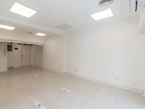 AVENIDA BELGRANO 1200 , Piso 0