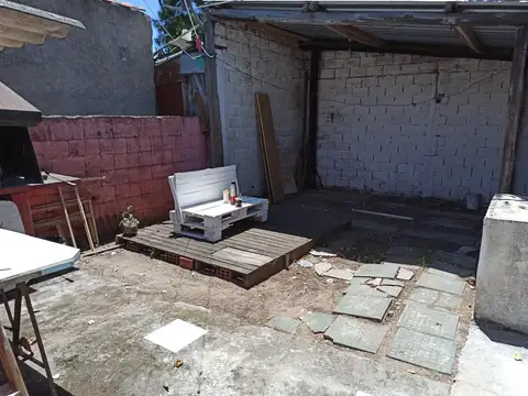 Depto Tipo Casa en Venta con 1 cocheras