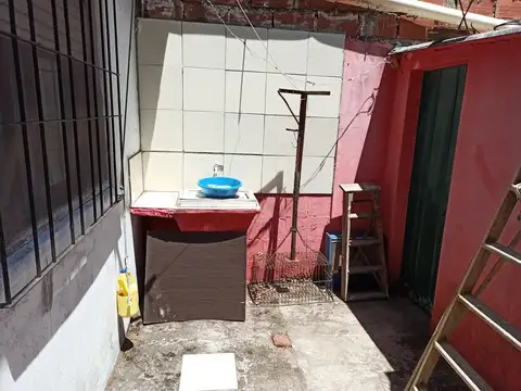 Depto Tipo Casa 3 ambientes con 1 baño