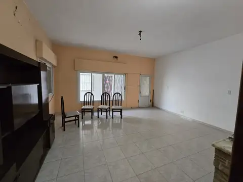 CASA  de 3 amb