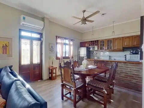 CASA MULTIFAMILIAR 6 o 7 AMB VENTA VALENTIN ALSINA