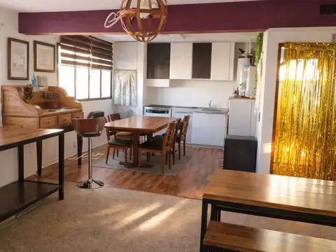 PH DE 3 DORMITORIOS. 3 BAÑOS. COCHERA. CENTRO