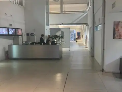 Oficina Monoambiente con 5 baños