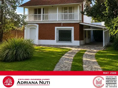 ITUZAINGO - Hermoso Chalet de 5 ambientes.