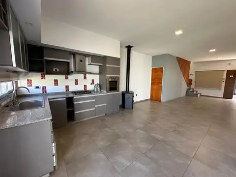 Casa en Venta en Alvear, USD 98.000