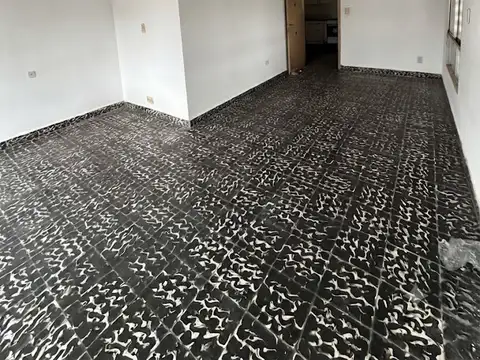 Depto Tipo Casa en Alquiler de 4 ambientes