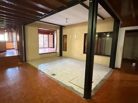 Depto Tipo Casa en Alquiler de 5 ambientes