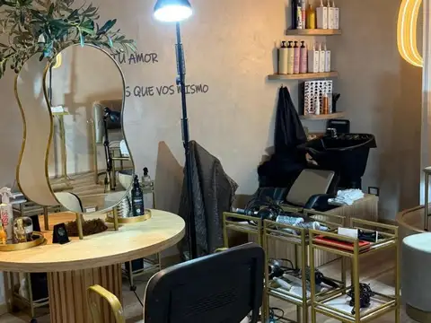 Fondo Comercio en Venta con 2 cocheras