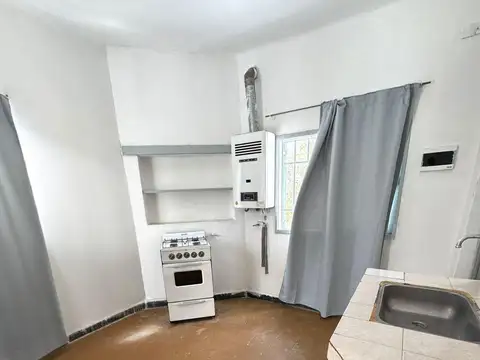 Departamento 1 Dormitorio Con Terraza Propia en Alquiler - B Jardín - Bajas Expensas