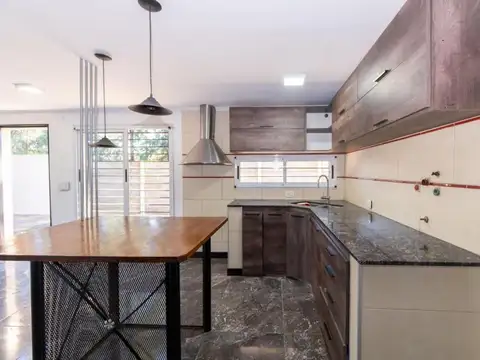 Casa en Venta en Arana, USD 87.000