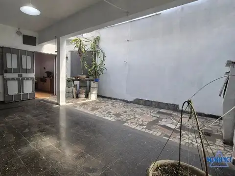 Depto Tipo Casa en Venta en Villa Raffo, USD 145.000