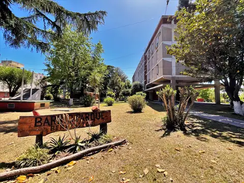 Departamento en venta de 3 ambientes en Barrio parque Berazategui