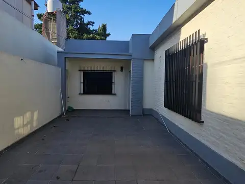 Depto Tipo Casa en Alquiler de 3 ambientes