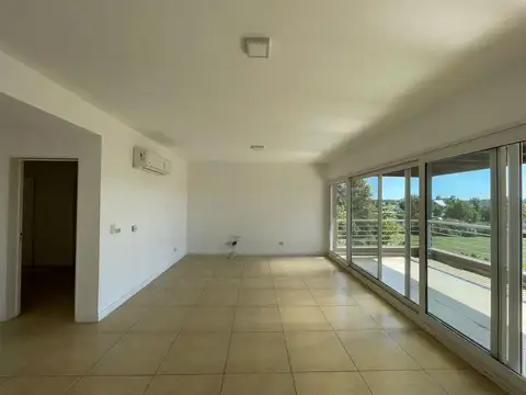 Departamento en Alquiler de 4 ambientes
