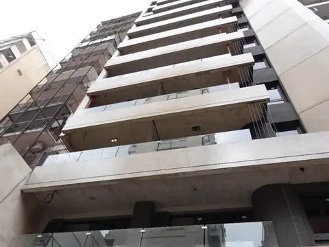 Piso exclusivo con cochera – Entre Ríos 400 | Vista parcial al río