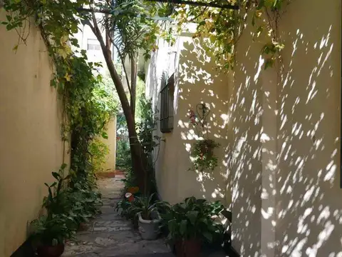 VENTA 2 VIVIENDAS SOBRE LOTE PROPIO ACEPTA PERMUTA