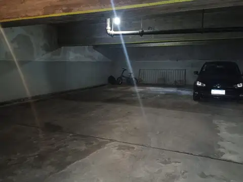 COCHERA EN VENTA - PARQUE CENTENARIO