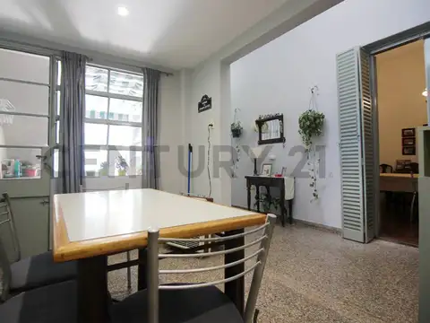 Venta Casa 4 Ambientes en Parque Chas