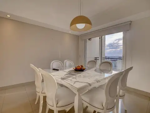 Departamento 5 ambientes con 4 baños